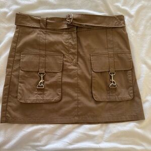 BCBG Maxazria Mini cargo skirt; light brown; size 2